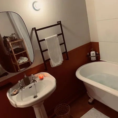 Logement, Plein Centre Du Village De Apartamento *